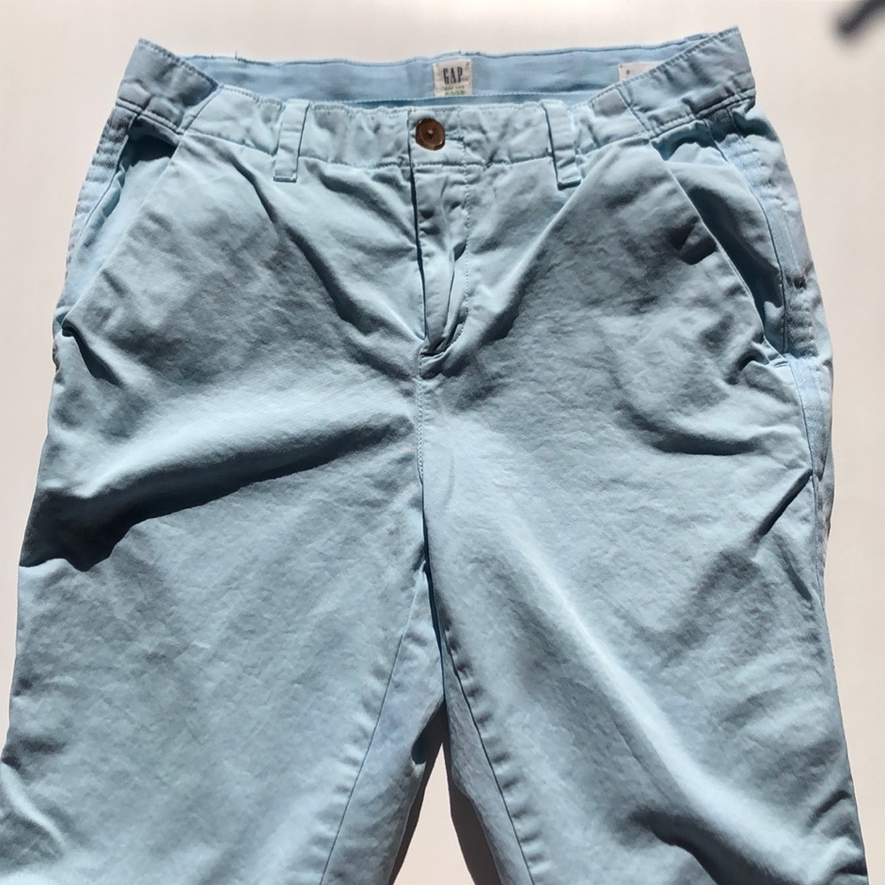 Blue khakis pants.